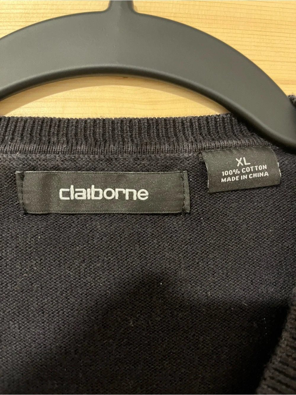 Claiborne Men's Black Argyle V-Neck Sweater with Gray and White Diamonds XL